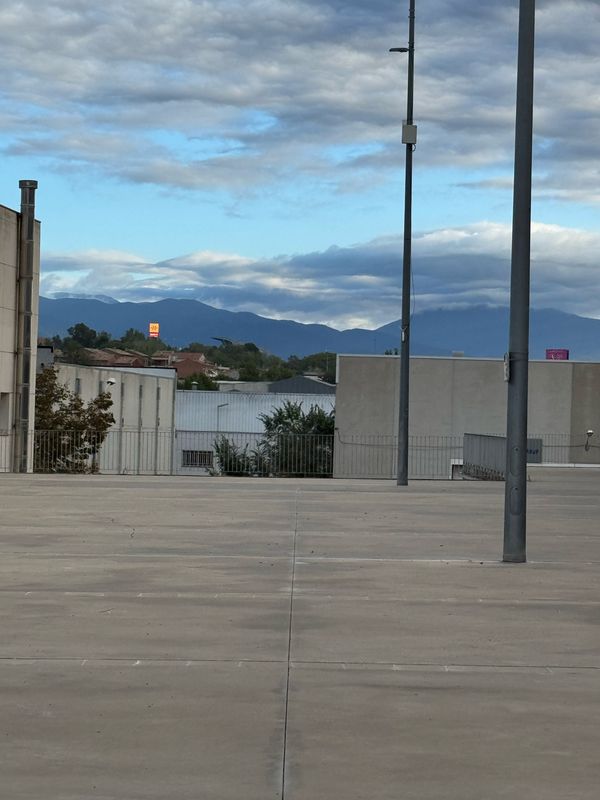 Carrer de la Diputació, Montmeló a Carrer de la Diputació, Montmeló