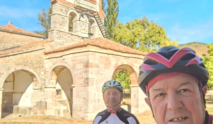 Photo 1 of the Bikemap route "De Avenida San Ignacio de Loyola a Paseo Salamanca" Photo 1 of the Bikemap route "De Avenida San Ignacio de Loyola a Paseo Salamanca"