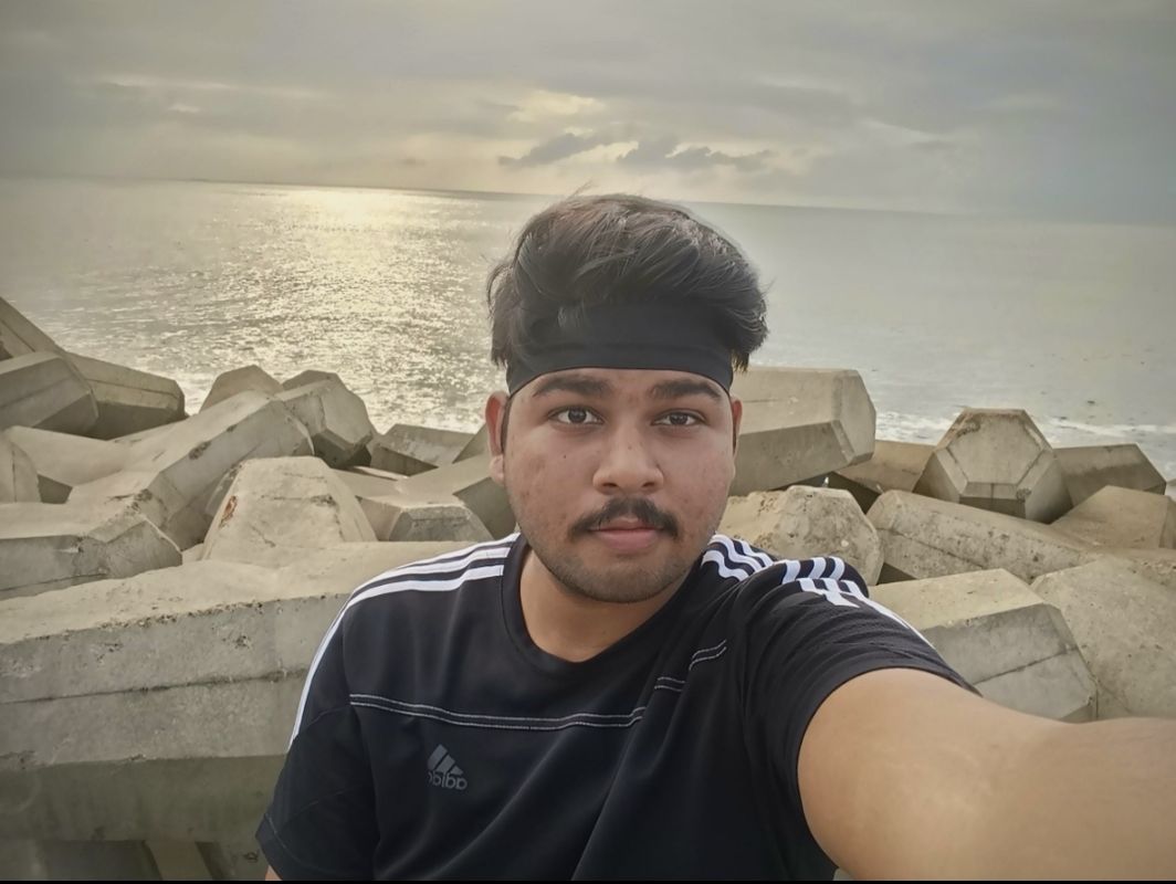 “Ride by the Backwaters 🌊🚴”