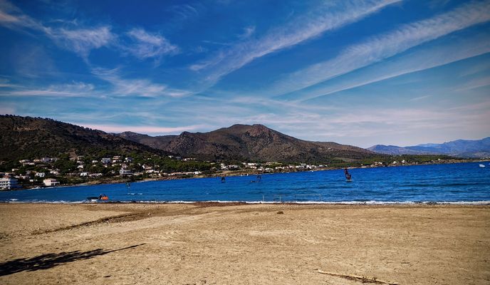 Foto 2 de la ruta de Bikemap "17 Roses Fràgam Peni Mas-Llobatera Perafita Port-de-la-Selva La-Selva-de-Mar Mas-Estela Can Berta"