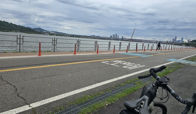 Photo 2 of the Bikemap route "평촌동 93-11Ph0]으로 라우팅"
