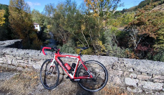 Photo 2 of the Bikemap route "56 km. ruta de Alcedo." Photo 2 of the Bikemap route "56 km. ruta de Alcedo."
