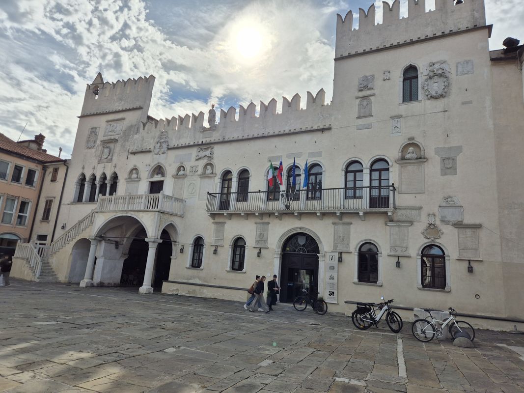 Dantejeva ulica - Veliki trg