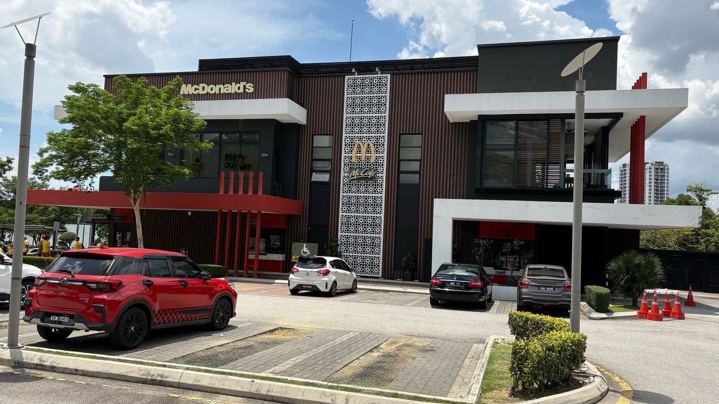 Putrajaya Short - 251011