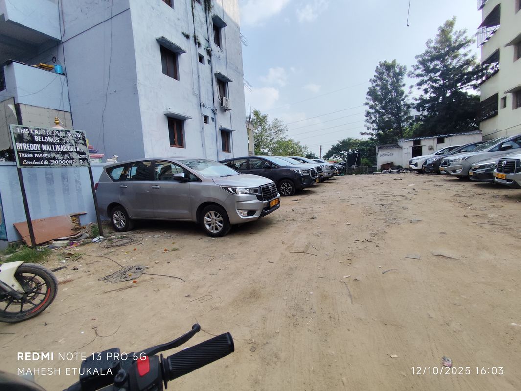 Madhapur Road to Road Number 14-20-677/39/1