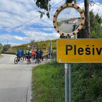 Via Divisione Julia, Buttrio a Via Divisione Julia, Buttrio