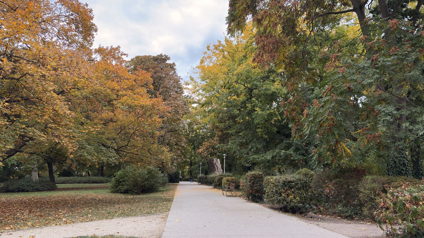 District VIII, Budapest to Pannónia utca, Budapest