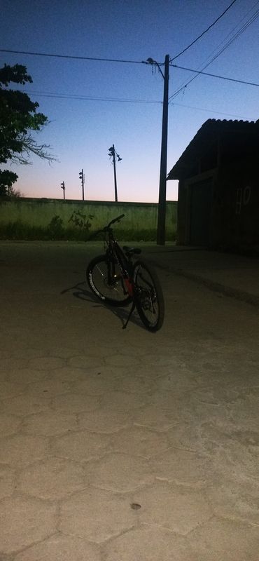 De Rua Cruz de Malta a Avenida Vinícius de Moraes
