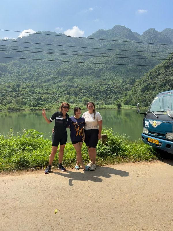 Tan Lac to Chi Dao, Lac Son