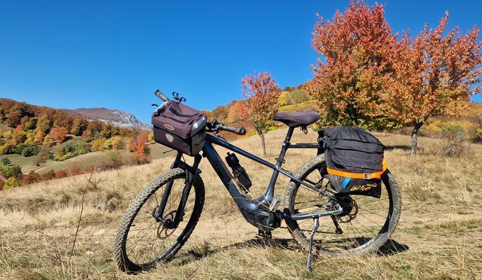 Photo 1 of the Bikemap route "Via Transilvanica. Terra Romana Obârşia Cloşani-Isverna-Balta-Ciresu"