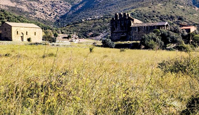 Foto 2 der Bikemap-Route "17 Roses Palau-Savardera Pau Pedret Marzà Monestir-de-Sant-Quirze-de-Colera Garriguella Vilajuïga Vilaüt Ciutadella"