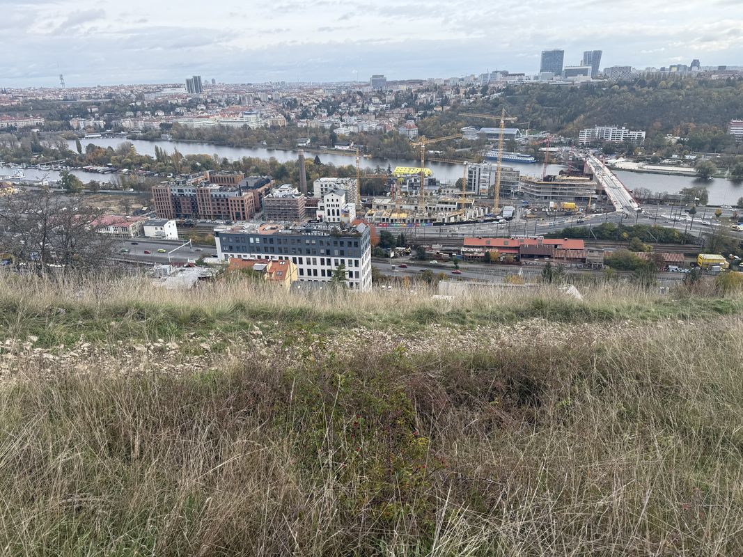 Mezi potoky, Praha 15 do Mezi potoky, Praha 15