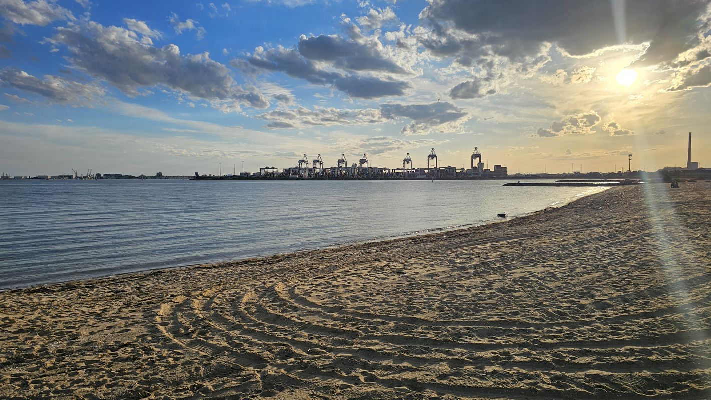 Wharf Road to Kooyongkoot Road