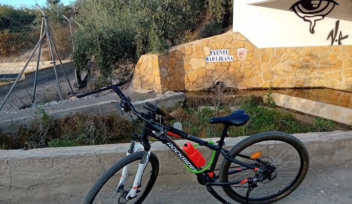 Foto 1 der Bikemap-Route "De Calle Cementerio a Calle Santa Maria de Nieva"