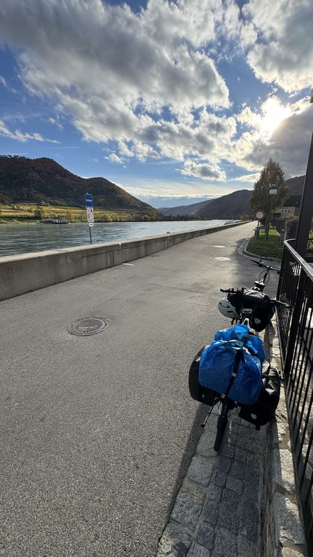 L7140, Spitz an der Donau to Minoritenplatz, Tulln an der Donau