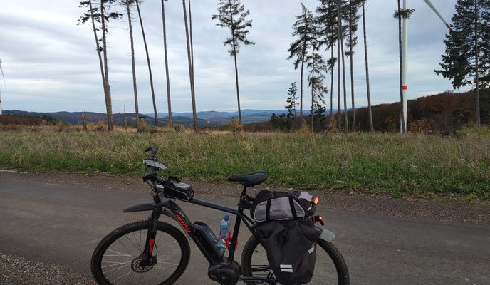 Foto 1 der Bikemap-Route "Oeventrop, Freienol, Wennemen,Berge,Vißbeck,Alten Hellefeld,Hellefelder Hõhe,Windpark, Oeventrop."