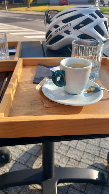 Adamovské Kochanovce to Adamovské Kochanovce