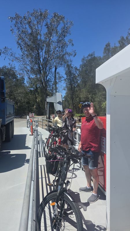 Wallace Dr at Noosa Leisure Centre to Wallace Dr at Noosa Leisure Centre