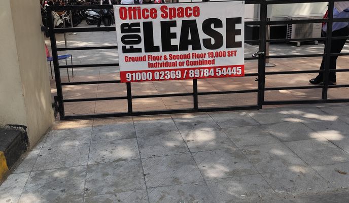 Photo 1 of the Bikemap route "Raj Bhavan Road Unit to Lake Shore Towers"