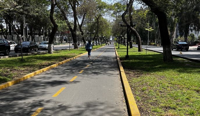 Photo 1 of the Bikemap route "Jirón Parque de la Reserva, Lima to Lima"