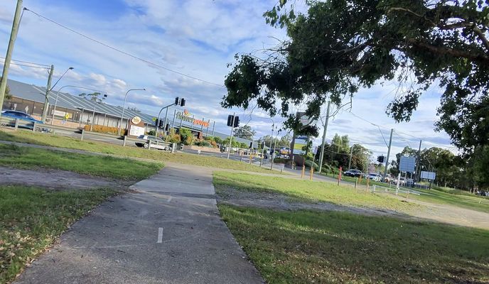 Zdjęcie 2 trasy Bikemap „Magney Ave, Regents Park to Henry Lawson Dr, East Hills”