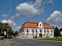 Destacado 1 en la ruta de Bikemap "Okruh přes Žehuň,Dymokury a Lovčice" Destacado 1 en la ruta de Bikemap "Okruh přes Žehuň,Dymokury a Lovčice"