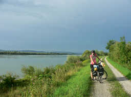 Hebe Bild 6 entlang der Bikemap-Route "Rakousko 2012-15.den-28.7.So" hervor