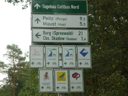Hebe Bild 15 entlang der Bikemap-Route "Hy. Lübbenau Peitz und zurück" hervor