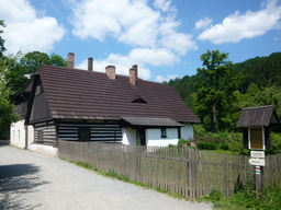 Hebe Bild 8 entlang der Bikemap-Route "Okruh přes Ratibořice,Rozkoš a Dolce" hervor