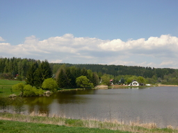 Hebe Bild 18 entlang der Bikemap-Route "Okruh přes Ratibořice,Rozkoš a Dolce" hervor