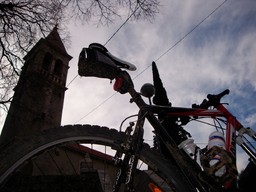 Hebe Bild 1 entlang der Bikemap-Route "+ Trening:  Žrnovnica - Zvjezdarnica,27.12.2012." hervor Hebe Bild 1 entlang der Bikemap-Route "+ Trening:  Žrnovnica - Zvjezdarnica,27.12.2012." hervor