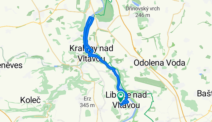 Krásná, klidná projížďka podél Vltavy 