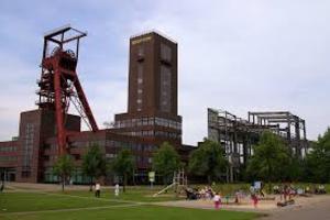 Hebe Bild 2 entlang der Bikemap-Route "Emscher-Radweg von Mündung bis Herne-Mitte" hervor Hebe Bild 2 entlang der Bikemap-Route "Emscher-Radweg von Mündung bis Herne-Mitte" hervor