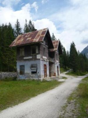 Hebe Bild 5 entlang der Bikemap-Route "Dolomitenradweg Toblach - Calalzo" hervor