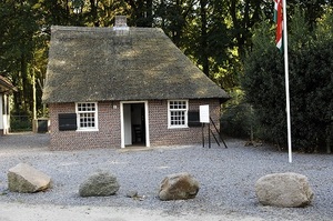 Hebe Bild 2 entlang der Bikemap-Route "Tilburg - Postel (60 km)" hervor Hebe Bild 2 entlang der Bikemap-Route "Tilburg - Postel (60 km)" hervor