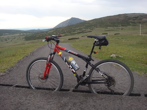 Hebe Bild 18 entlang der Bikemap-Route "Karkonosze, najstromsze podjazdy asfaltowe" hervor