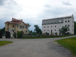 Destacado 3 en la ruta de Bikemap "Okruh přes N.Bydžov,Hlušice a Běrunice"