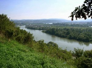 Hebe Bild 2 entlang der Bikemap-Route "Mittelrheintal Koblenz" hervor