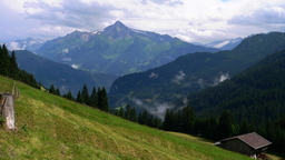 Hebe Bild 26 entlang der Bikemap-Route "Zillertal-Z Aschau okruh po Zillertaler Höhenstrasse" hervor