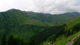 Hebe Bild 9 entlang der Bikemap-Route "Zillertal-Z Aschau okruh po Zillertaler Höhenstrasse" hervor