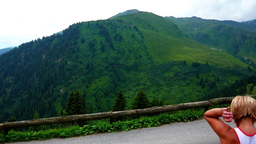 Hebe Bild 8 entlang der Bikemap-Route "Zillertal-Z Aschau okruh po Zillertaler Höhenstrasse" hervor