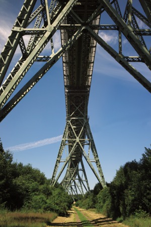 Hebe Bild 1 entlang der Bikemap-Route "13_Brunsbüttel – Burg – Albersdorf" hervor