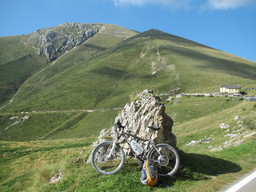 Highlight 3 along the Bikemap route "Malcesine - Monte Baldo - Rif. Graziani - Brentonico - Castione - Nago - Torbole - Malcesine" Highlight 3 along the Bikemap route "Malcesine - Monte Baldo - Rif. Graziani - Brentonico - Castione - Nago - Torbole - Malcesine"