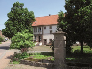 Hebe Bild 1 entlang der Bikemap-Route "28_St. Wendel – Ostertal – St. Wendel" hervor Hebe Bild 1 entlang der Bikemap-Route "28_St. Wendel – Ostertal – St. Wendel" hervor