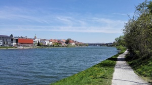 Hebe Bild 40 entlang der Bikemap-Route "Maribor with Piramida and town center" hervor Hebe Bild 40 entlang der Bikemap-Route "Maribor with Piramida and town center" hervor