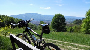 Hebe Bild 21 entlang der Bikemap-Route "Maribor with Piramida and town center" hervor Hebe Bild 21 entlang der Bikemap-Route "Maribor with Piramida and town center" hervor