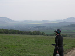 Hebe Bild 11 entlang der Bikemap-Route " in muntii Macinului " hervor Hebe Bild 11 entlang der Bikemap-Route " in muntii Macinului " hervor