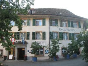 Hebe Bild 6 entlang der Bikemap-Route "Lite Tour Route Complete" hervor Hebe Bild 6 entlang der Bikemap-Route "Lite Tour Route Complete" hervor