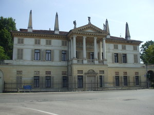 Highlight 35 along the Bikemap route "percorso cicloturistico lungo la Riviera del Brenta" Highlight 35 along the Bikemap route "percorso cicloturistico lungo la Riviera del Brenta"