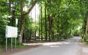 Hebe Bild 1 entlang der Bikemap-Route "Korzkiew - Prądnik Korzkiewski" hervor Hebe Bild 1 entlang der Bikemap-Route "Korzkiew - Prądnik Korzkiewski" hervor